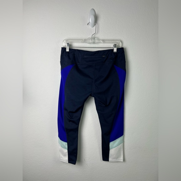 Athleta Sonar Capri Athletic Leggings - Picture 2 of 15